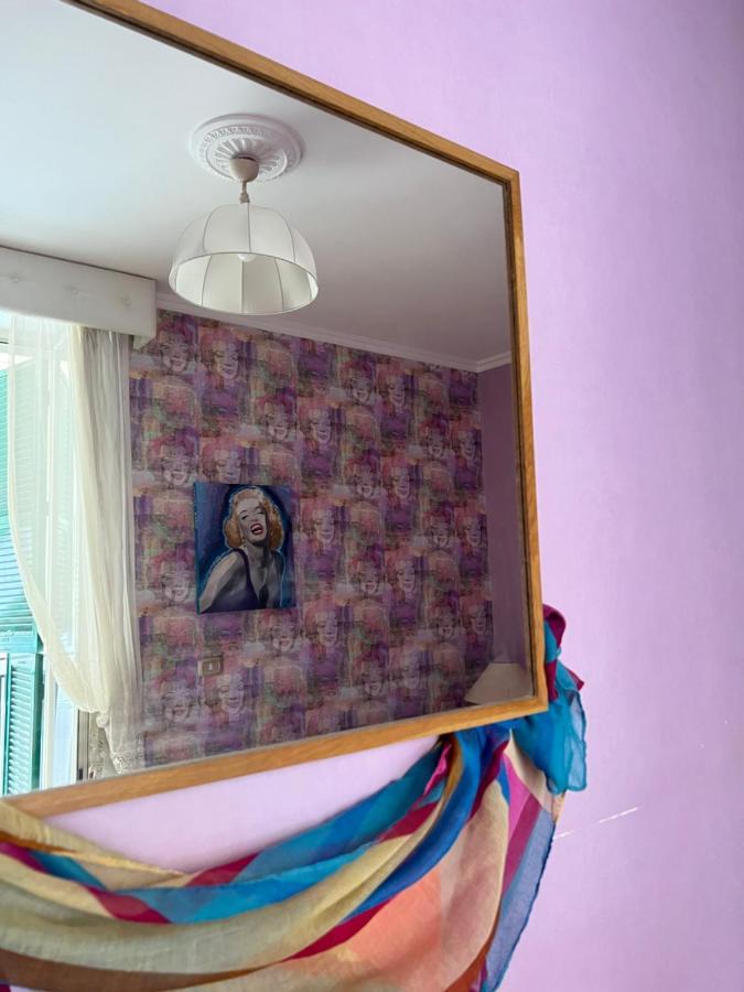 Casa Kamalei, Tra Plebiscito E Lungomare Apartment เนเปิลส์ ภายนอก รูปภาพ